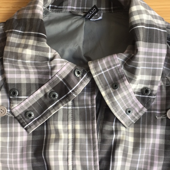 Cute light weight Spring Jacket!!! - Picture 3 of 5